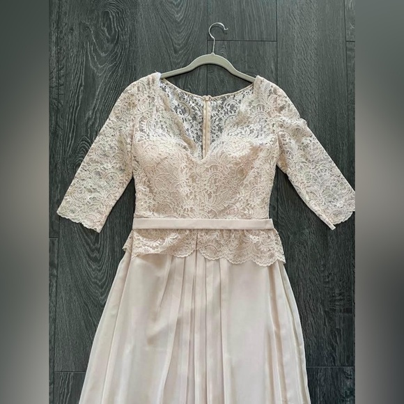 Jenny Packham Prom / Wedding / Formal Gown - Picture 3 of 5